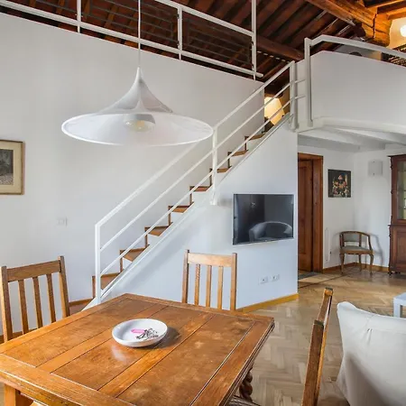 Maggio In Apartamento