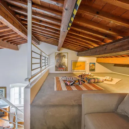 Maggio In Apartamento Florencia